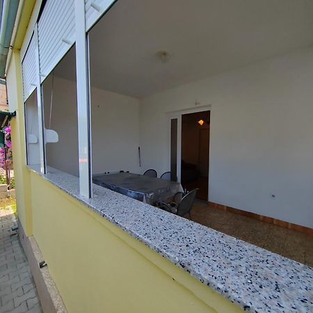 Sukošan Apartments Kocijan מראה חיצוני תמונה