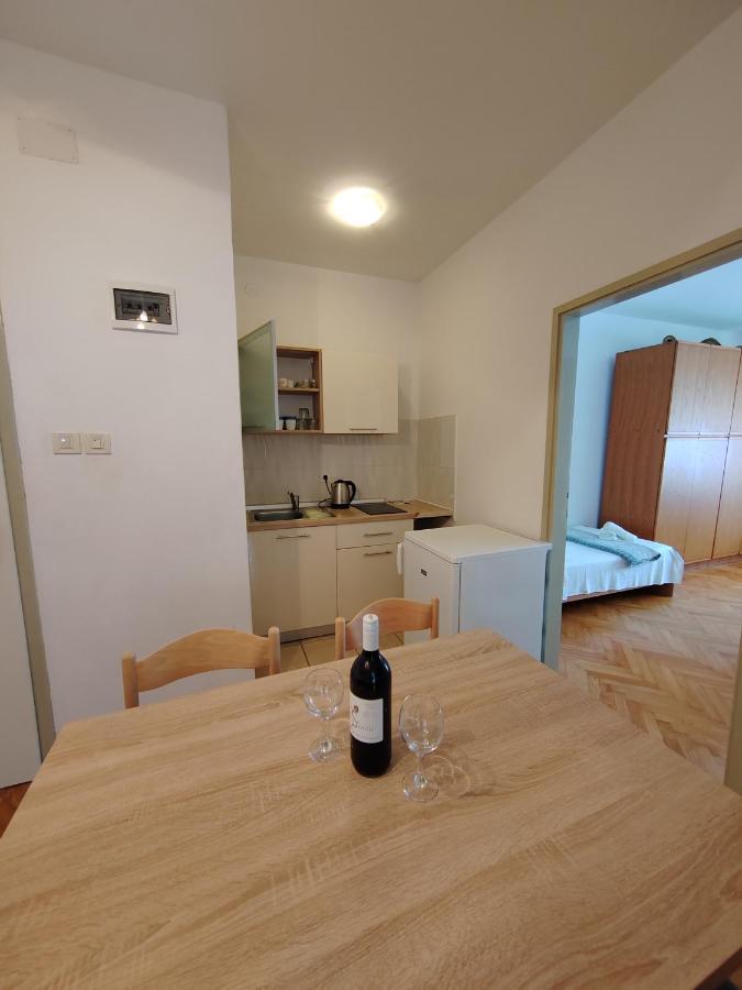 Sukošan Apartments Kocijan מראה חיצוני תמונה
